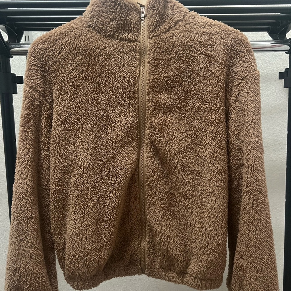 size small fleece jacket; brown
